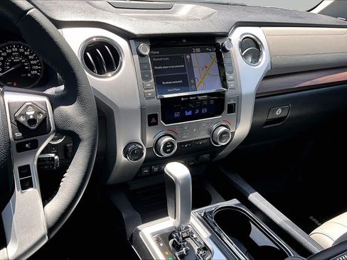 Used 2020 Toyota Tundra Limited w/ Limited Premium Package AWD/4WD image 7