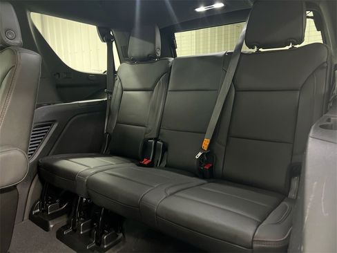 Used 2024 Chevrolet Tahoe High Country image 25