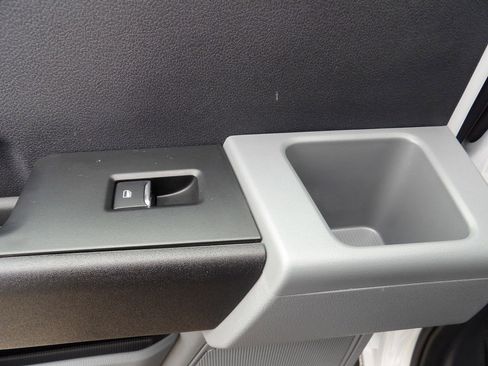 Used 2024 Ford F550 image 42