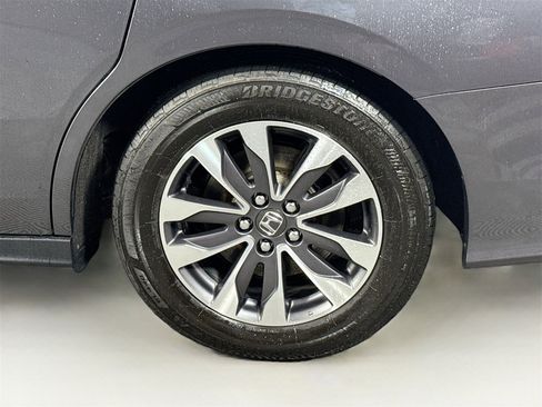 Used 2023 Honda Odyssey EX-L image 22