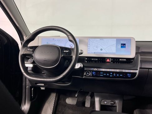 Used 2024 Hyundai Ioniq 5 SEL image 13