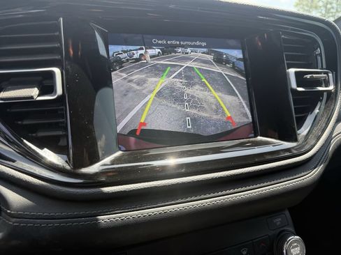 Used 2022 Dodge Durango SXT w/ Blacktop Package RWD image 21