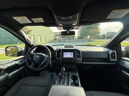 Used 2019 Ford F150 XLT w/ Equipment Group 302A Luxury AWD/4WD image 14