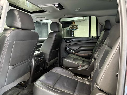 Used 2016 Chevrolet Suburban LT image 19