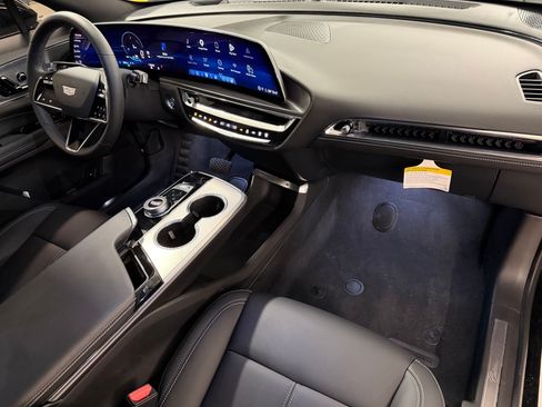 Certified 2024 Cadillac Lyriq Tech RWD image 47