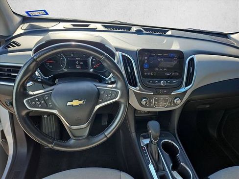 Used 2022 Chevrolet Equinox LT image 16
