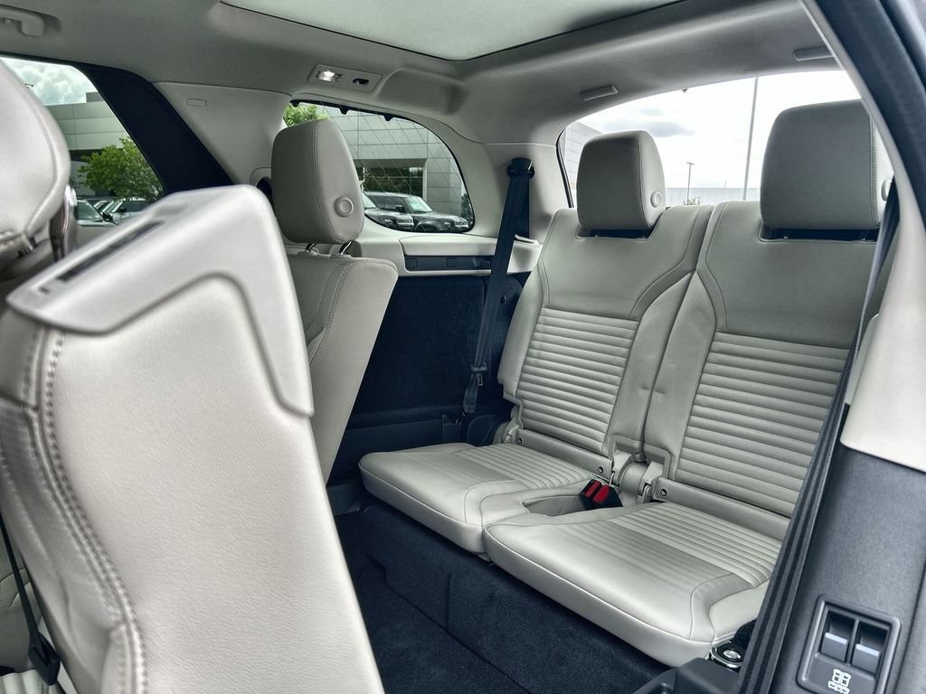 New 2026 Land Rover Discovery Dynamic SE AWD/4WD image 20