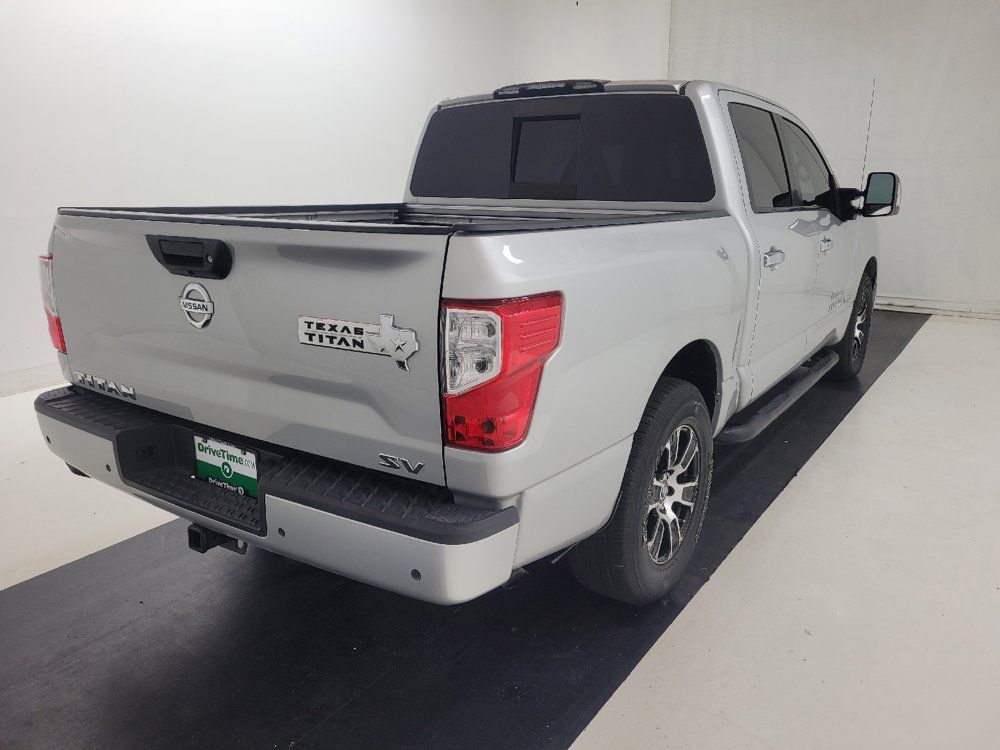 Used 2020 Nissan Titan SV w/ SV Convenience Package RWD image 9
