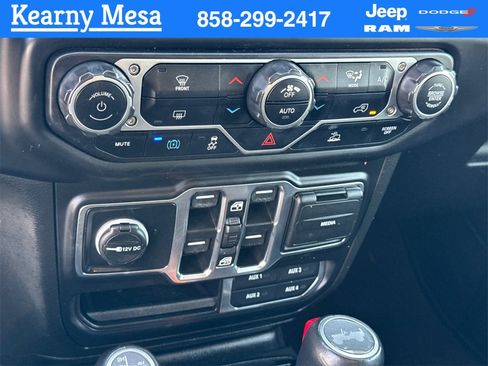 Used 2023 Jeep Wrangler Unlimited Sahara image 31