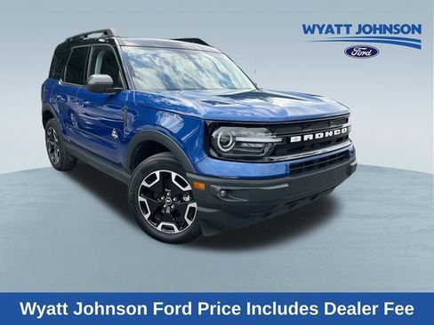 Used 2024 Ford Bronco Sport Outer Banks AWD/4WD image 1