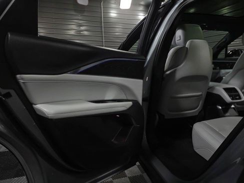 Used 2024 Cadillac Lyriq Sport image 35