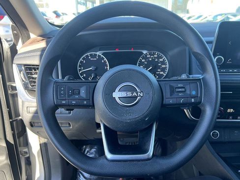 Certified 2023 Nissan Rogue SV image 17