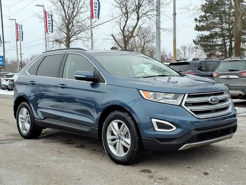 Used 2018 Ford Edge SEL w/ Class II Trailer Tow Package image 3