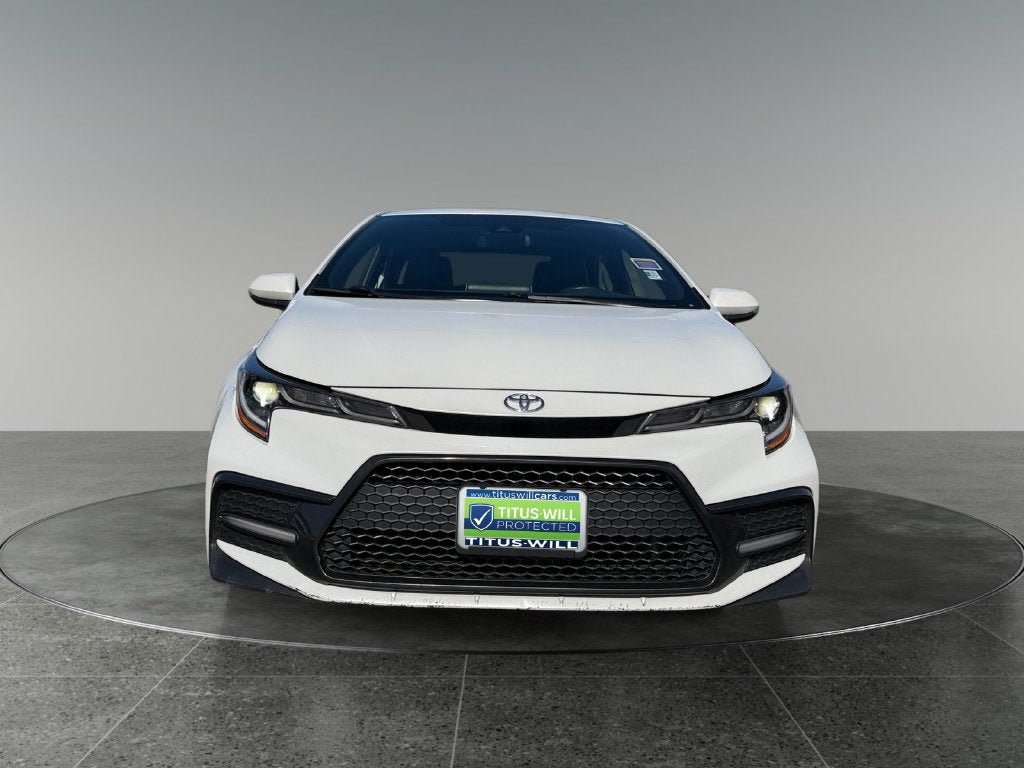 Used 2022 Toyota Corolla XSE FWD image 2