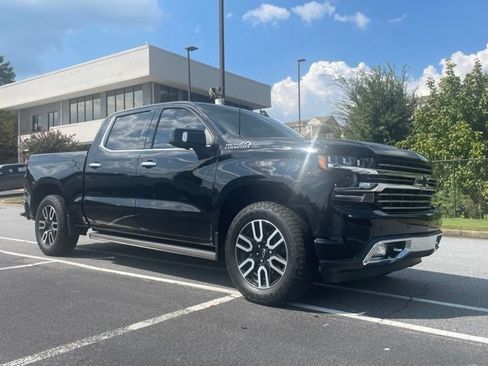 Used 2020 Chevrolet Silverado 1500 High Country w/ Technology Package AWD/4WD image 1