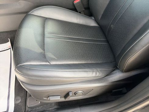 Used 2022 Kia Sorento S w/ Panoramic Sunroof Package AWD/4WD image 12