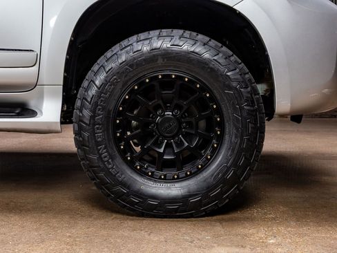 Used 2013 Lexus GX 460 image 12