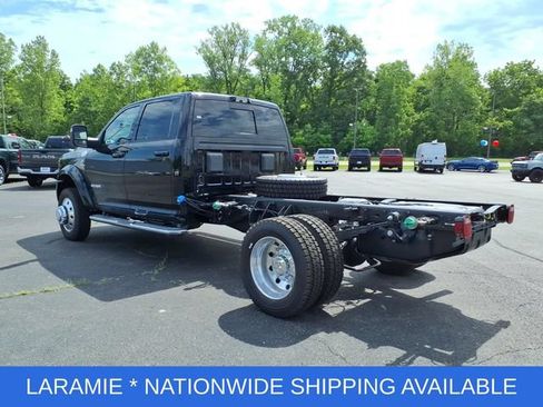 New 2026 RAM 5500 4x4 Crew Cab w/ Laramie Trim Package image 5
