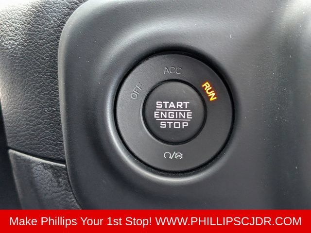 Used 2021 Jeep Wrangler Unlimited Sahara AWD/4WD image 28