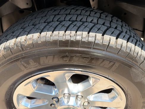 Used 2019 RAM 2500 Laramie AWD/4WD image 11