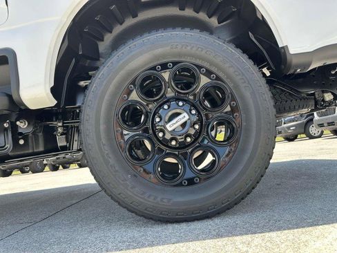 New 2025 Ford F250 XLT w/ Black Appearance Package image 19