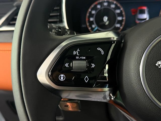 Used 2026 Jaguar F-PACE R-Dynamic S AWD/4WD image 19