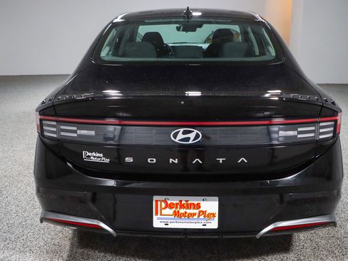 Used 2024 Hyundai Sonata SEL FWD image 8