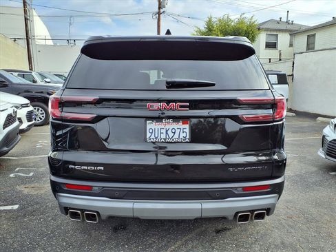 Used 2025 GMC Acadia Elevation image 18