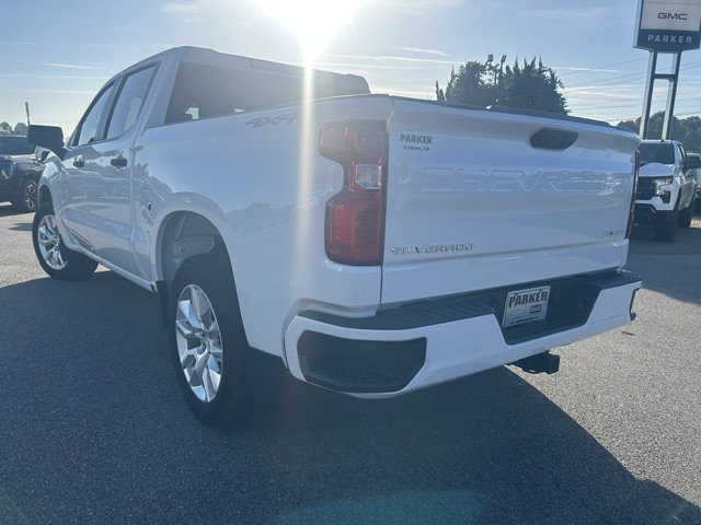 Used 2023 Chevrolet Silverado 1500 Custom AWD/4WD image 2