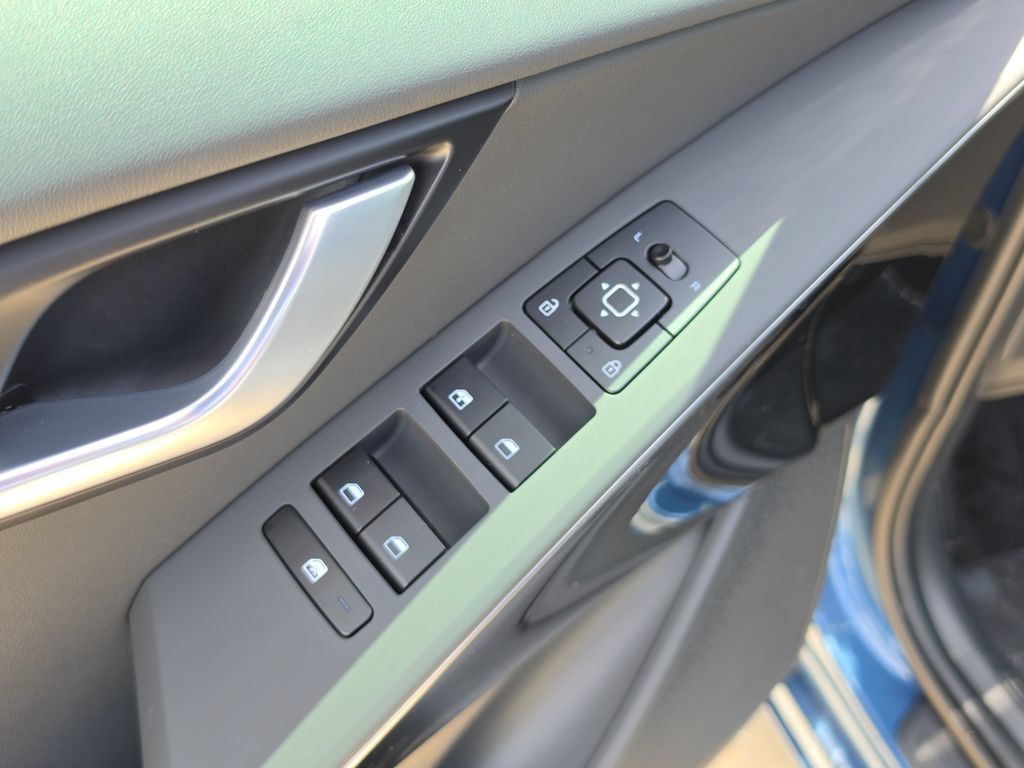 New 2026 Kia Niro Wind FWD image 20