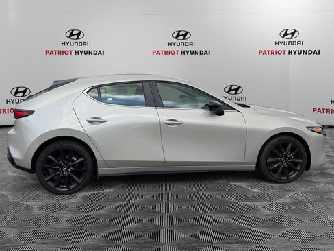 Used 2025 MAZDA MAZDA3 s Sport FWD image 2