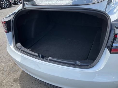 Used 2022 Tesla Model 3 RWD image 8