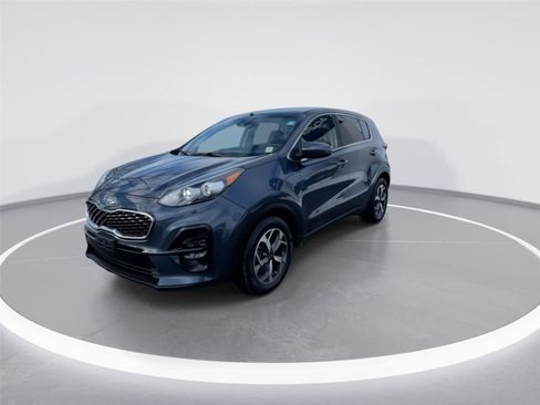 Used 2020 Kia Sportage LX image 4