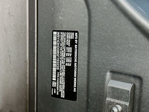 Used 2025 BMW i4 xDrive40i w/ Parking Assistance Package image 12