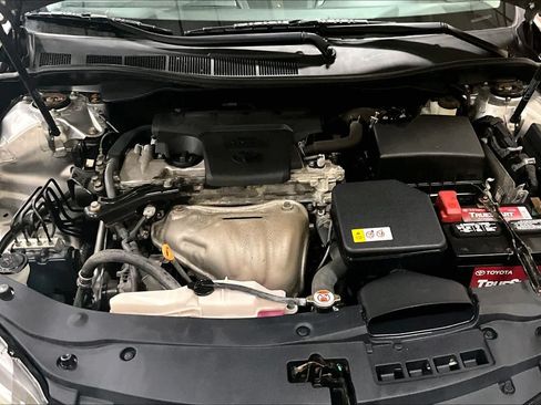 Used 2017 Toyota Camry XLE FWD image 32