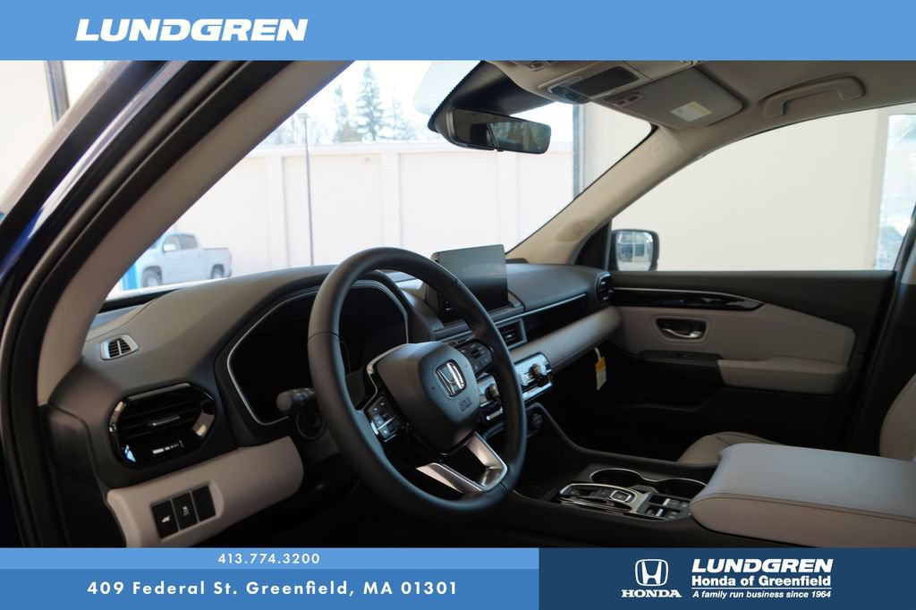 Used 2025 Honda Pilot EX-L image 12