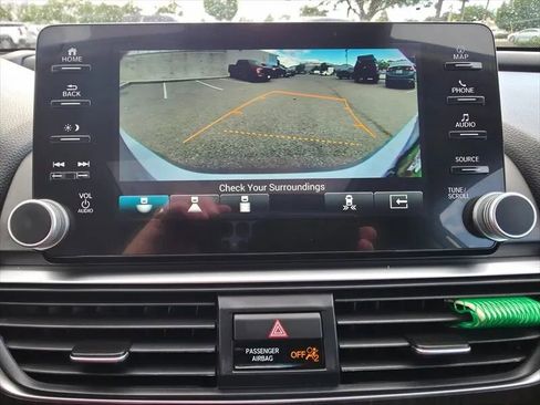 Used 2021 Honda Accord Touring image 26