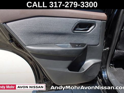 Used 2023 Nissan Rogue S AWD/4WD image 26