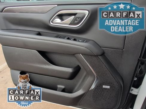 Used 2024 Chevrolet Suburban LT RWD image 16