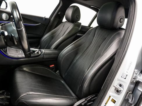 Used 2020 Mercedes-Benz E 350 4MATIC Sedan image 18