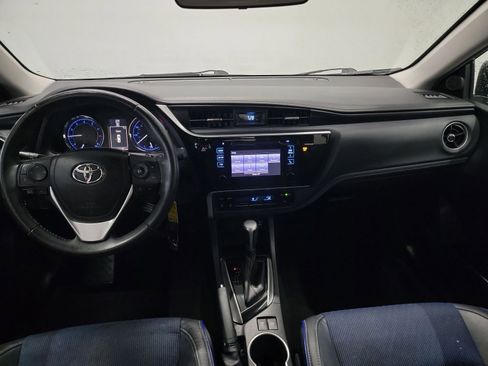 Used 2017 Toyota Corolla SE FWD image 15