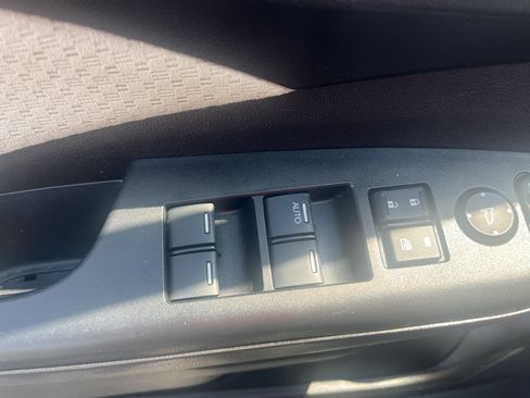 Used 2016 Honda CR-V EX image 17