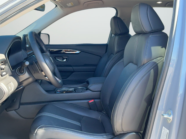 Used 2025 Honda Pilot Touring image 20