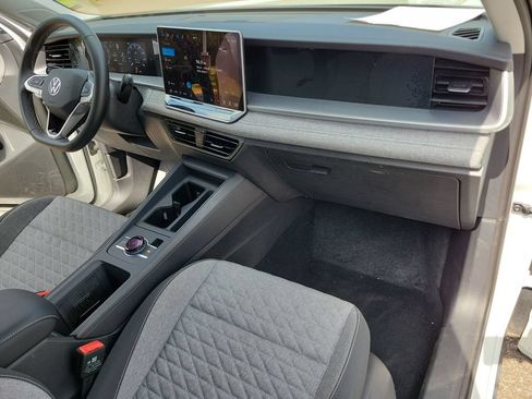 Used 2025 Volkswagen Tiguan S FWD image 16