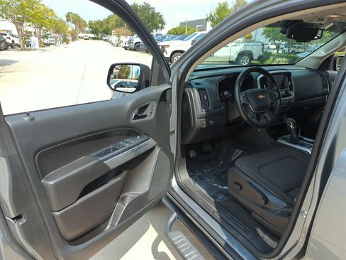 Certified 2022 Chevrolet Colorado LT w/ Redline Special Edition RWD image 7