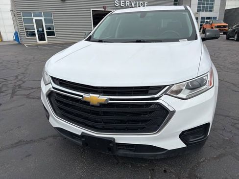 Used 2019 Chevrolet Traverse LS w/ LPO, Cargo Package FWD image 17