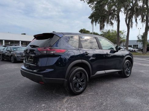 Certified 2026 Nissan Rogue SV FWD image 4