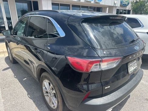 Used 2020 Ford Escape SE FWD image 4