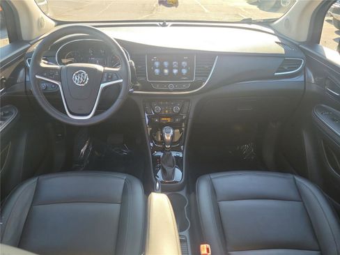 Used 2019 Buick Encore Essence image 9