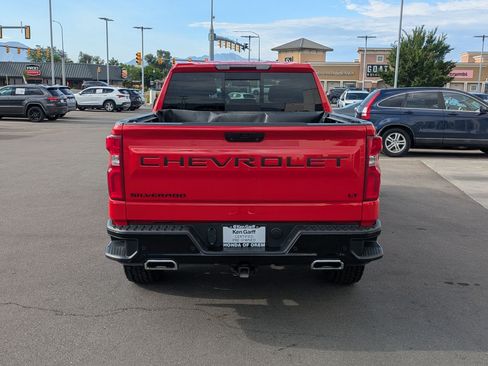 Used 2021 Chevrolet Silverado 1500 LT Trail Boss w/ Convenience Package II AWD/4WD image 7